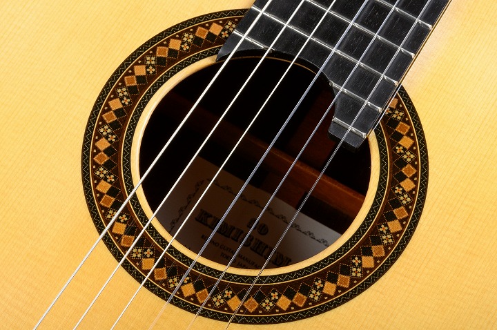 So Kimishima Model Luna