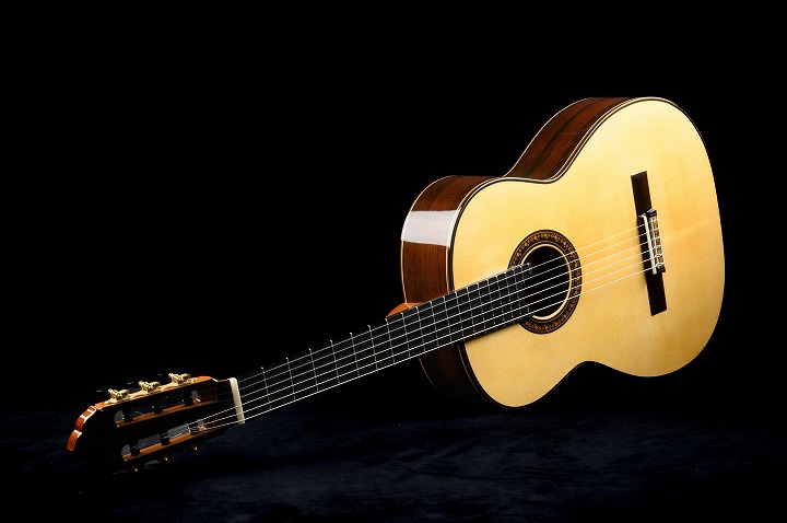 So Kimishima Model Luna